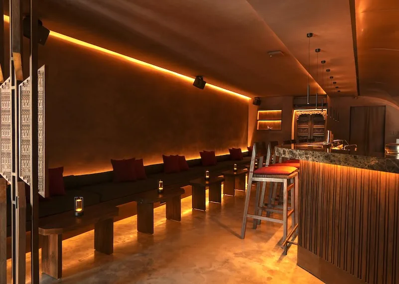 Bar Rasa カウンター