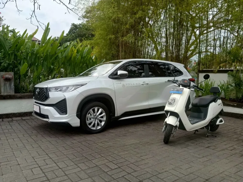 ハイブリッド車・電動スクーターのご案内